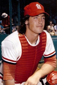 ted-simmons-cardinals-catcher